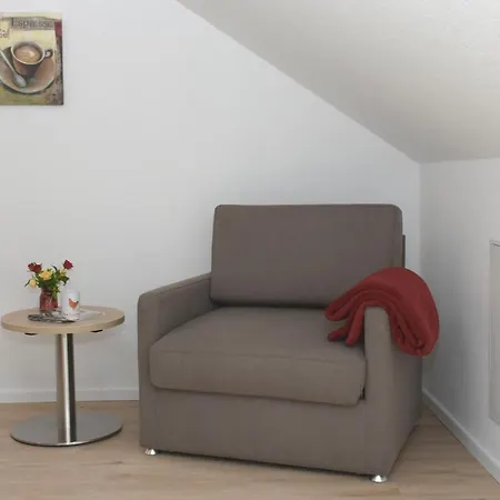 Der Eichenhof Gæstehus 4*