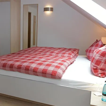 Der Eichenhof 招待所 Hellwege