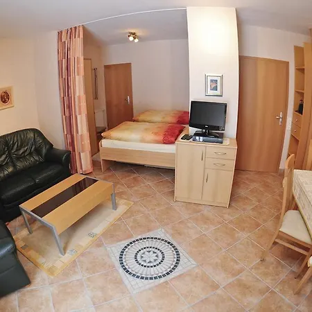 招待所 Der Eichenhof 4*