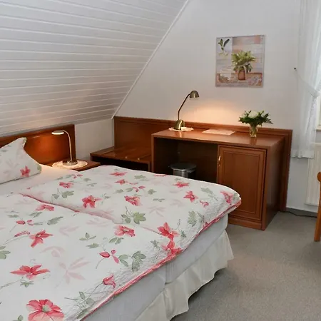 Der Eichenhof 招待所 Hellwege